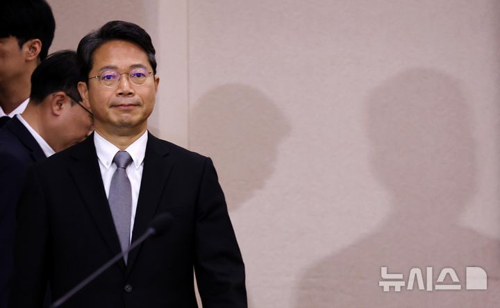김승원 법무장관 후보자 "국민께 심려 끼쳐 송구…사실과 다른 부분 설명"