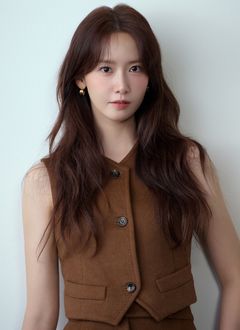 SM, 윤아 AI 합성 사진 유포에 형사고소…"선처·합의 없다"