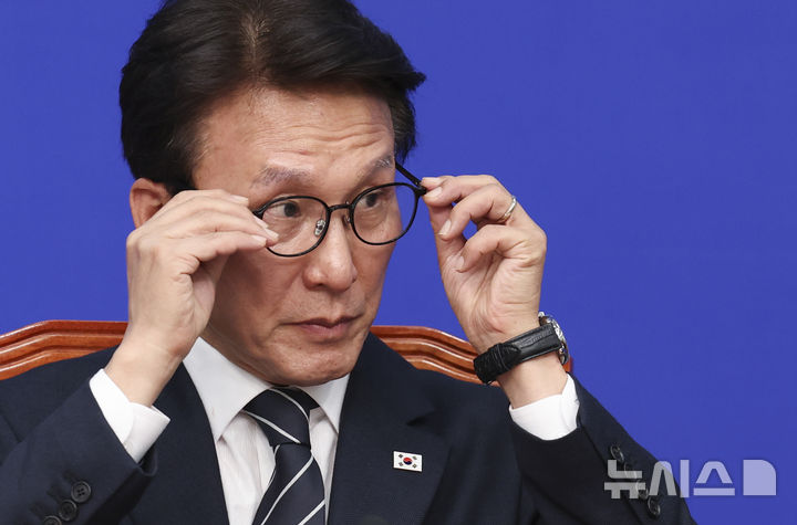 민주당 개헌추진단 본격 가동…金 "국힘, 말꼬리 잡기 그만" [뉴시스Pic]