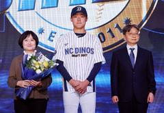 NC, 1라운드 신인 박보승과 3억원에 사인…2027시즌 신인과 계약 완료
