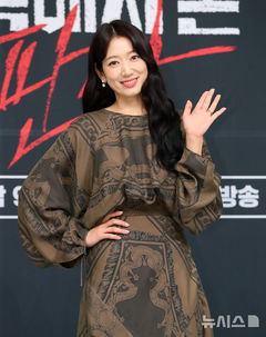 박신혜 둘째 딸 낳았다…"산모·아이 모두 건강해"