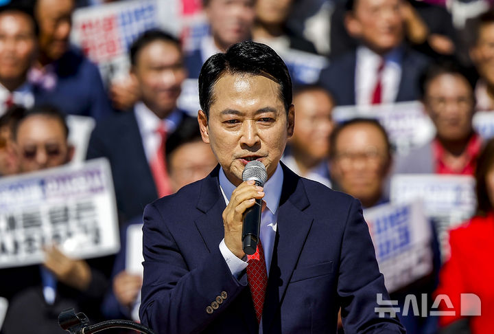 장동혁 "이재명과 김현지가 대한민국 망치고 있어" [뉴시스Pic]