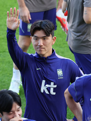 황인범, '김민재·황희찬과 은퇴설' 부인…축구협회도 "사실무근"(종합)