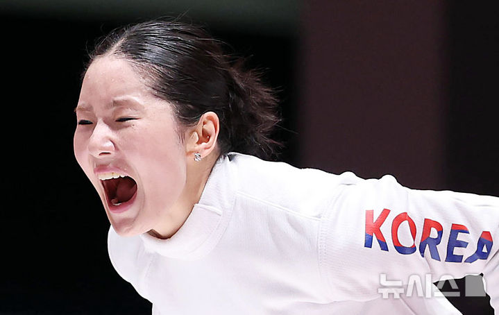 펜싱 송세라, '마침내 종합대회 에페 개인전 정상' [뉴시스Pic]