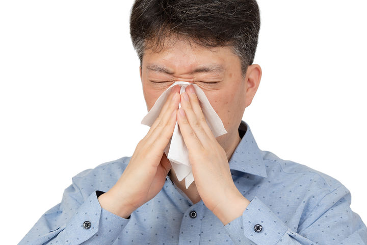 "쌀쌀해지니 콧물이 줄줄"…감기 아닌 이 질환?[몸의경고]