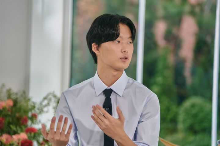 '종이접기 소년' 강준규, 7억 장학금 안고 옥스퍼드로