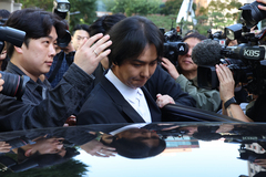 송민호 '102일 재복무' 추진에…"처음부터 다시 복무시켜라" 네티즌 분통