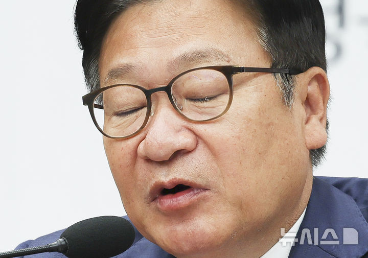 눈물 보인 정점식 "오늘로써 檢 폐지… 대한민국 범죄 수사 시스템은 이제 사망" [뉴시스Pic]