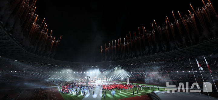 불꽃과 함께 마무리되는 2026 아이치·나고야 아시안게임