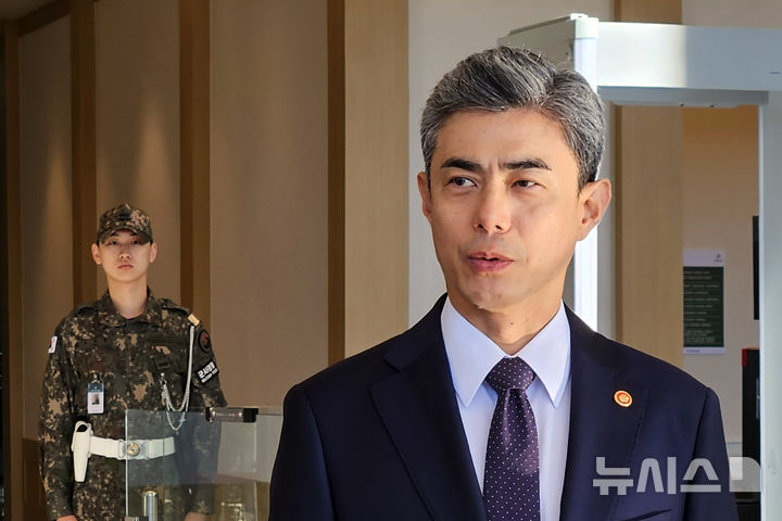 강신철 국방장관, DMZ 지뢰 폭발 사고 관련 "모든 책임은 北에 있어" [뉴시스Pic]