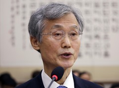 조희대, 인사말만 하고 착석…"대법관 제청 증언 요구, 사법독립 훼손"