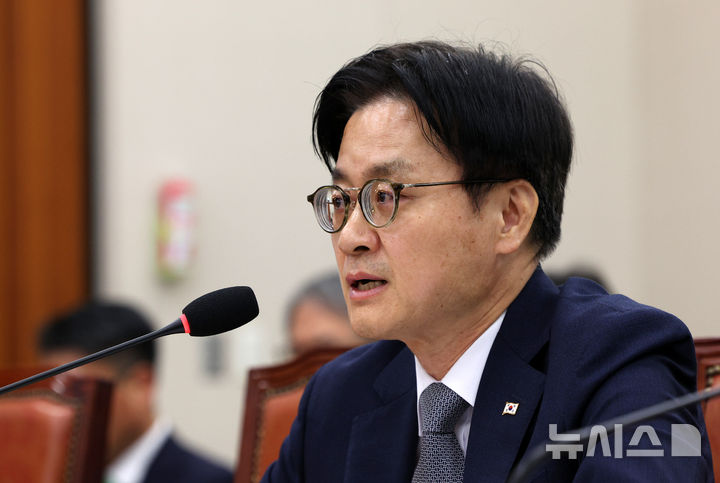 김정관 "산업과 에너지, 같이 가야…원전 업무 분리로 비효율"