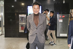 박진영, 국감장에 파격 시스루…'투명한 진심'