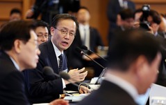 이형일 부총리, 경제현안간담회 개최…온누리상품권 환급·민생물가 논의