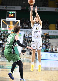프로농구 LG, DB에 짜릿한 96-92 승리…양홍석 20점 맹활약