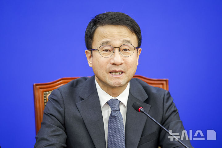한병도 "조희대, 대법관에 격려 현금 지급"