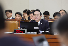 박홍근 "명절 할인 지원, 미래대응기금 성격 해당 안돼…다른 재원 활용"