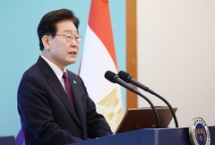 이 대통령 "능력 안 되면서 급진개혁 내세우며 내부 공격하는 게 문제"(종합)