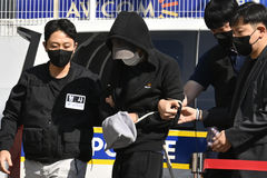 '구속기로' 나주 부부 살해범…"계획범죄" 질문에 묵묵부답