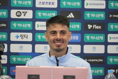천안과 박진섭 감독에 승리 선물한 윌리안 "감독님과 무척 각별해"