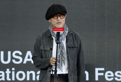 권해효 "홍상수는 패배 두려워하지 않는 선발투수 같다"