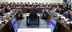 "청와대서 밀어붙이니 억지로 하는 것 아니냐"…해수부 국감 말말말