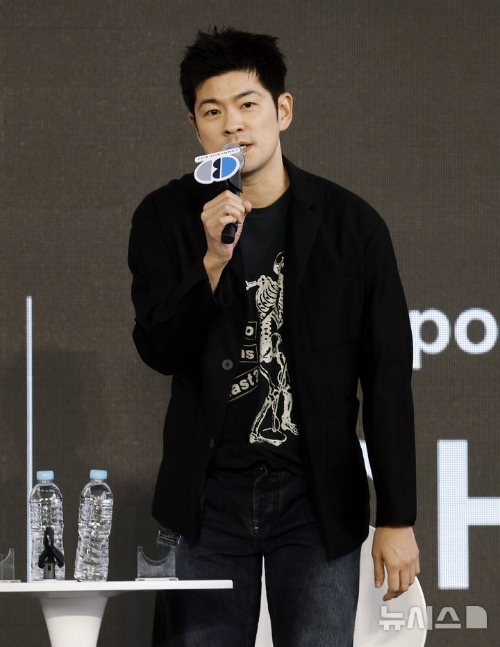 인사말 하는 장기하