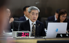 신현송 "금리 연속 인상, 환율 안정 효과도 거둬"(종합)