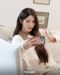 LF 바버, 아이들 미연과 26FW 캠페인…여성 컬렉션 50%↑