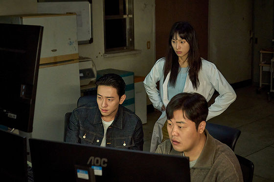 '킬링타임' 남윤수 "첫 스크린 데뷔작…치열하게 찍은 작품"