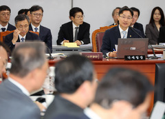 국세청 "가상자산 거래, 양도·대여 판단만 되면 과세 가능"