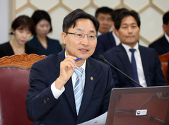 임광현, '대통령 하명조사' 지적에 "정치적 중립에 최선"(종합)