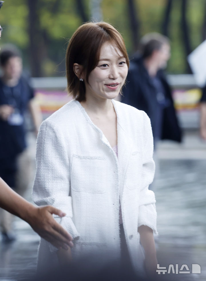 부국제 아주담담 참석하는 김슬기