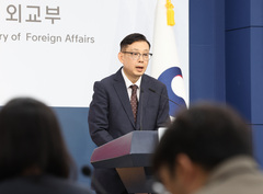 정부, 우크라 '北포로 갈등 종결' 주장에 "사과 요구 유효…소통 중"