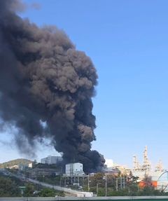 울산 온산공단 화학업체서 큰불…인근 공사장 작업자 7천명 대피(종합)