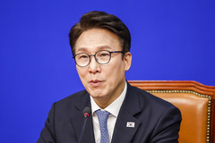 김민석 "조희대 탄핵, 이미 광범위한 요구…모든 사안·방법·경로 논의 시작"