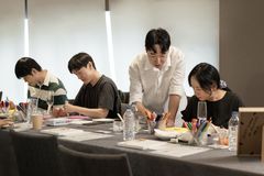 "호텔 객실이 작가 작업실로" 신라스테이, 참여형 예술 프로그램 운영