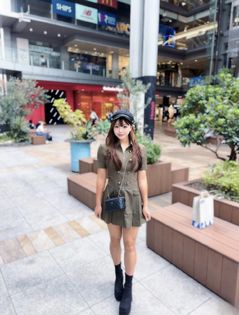 "코트 밖 반전 매력"… 25세 日 비치발리볼 스타, 초미니 원피스에 팬들 '열광'