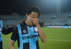 "팬들 보니 왈칵"…승리 감격 천안시티FC 박창우의 눈물