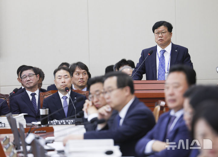 질의 답하는 남광우 한국환경산업보건기술원장