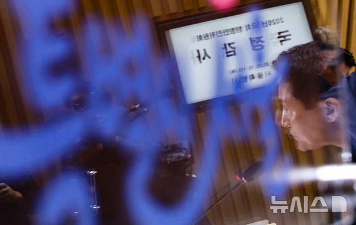 답변하는 오세훈 서울시장