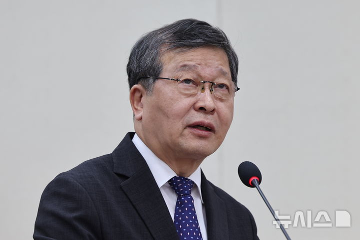 '노란봉투법' 변호 나선 중노위원장…