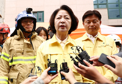 추미애 "소방은 재정 빨대" 발언…곳곳서 "헌신 모독 말라" 분노