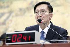 "수도권이 63%…서울대 '지역불균형전형'이냐" 국감서 질타
