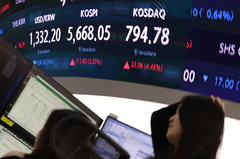팔아? 아니면 버텨?…'5000선 바닥론 vs 7000선 회복' 팽팽[하락장 생존법②]