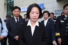 소방관 빈소간 추미애, '재정빨대' 사과…"폄훼의도 없어"