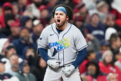 MLB 탬파베이, ALCS 2승 2패 균형 맞췄다…클리블랜드에 7-3 승리