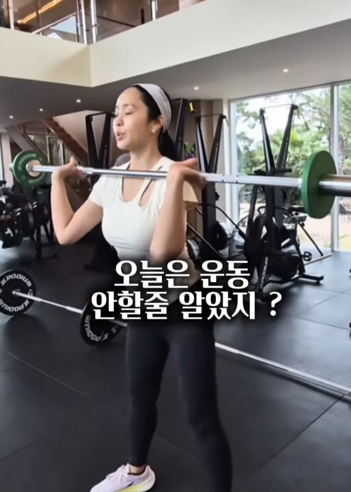 박지윤, 9㎏ 빼고 달라진 몸매…"예뻐졌단 말 백 번 들어"