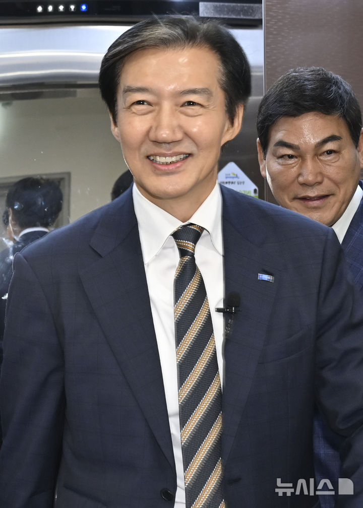 조국 "한동훈, '박철우 조국 최측근' 허위선동…양심 있다면 사과해야"