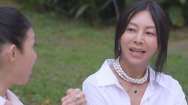 황신혜 "87세 母 드레스 입고 장수사진…나도 밝게 마지막 장식"